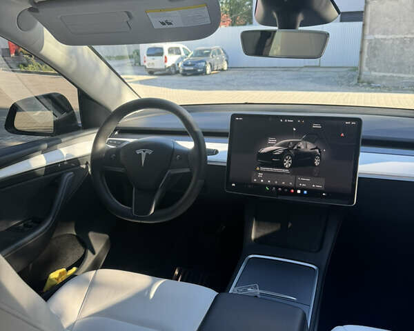 Черный Тесла Model Y, объемом двигателя 0 л и пробегом 37 тыс. км за 24500 $, фото 18 на Automoto.ua