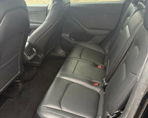 Черный Тесла Model Y, объемом двигателя 0 л и пробегом 35 тыс. км за 21300 $, фото 24 на Automoto.ua