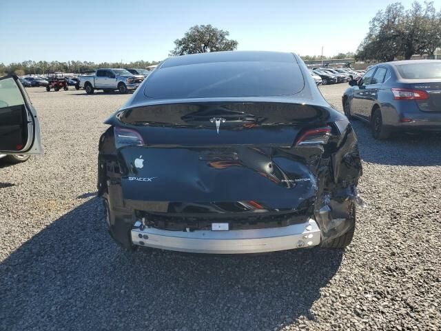 Черный Тесла Model Y, объемом двигателя 0 л и пробегом 0 тыс. км за 19200 $, фото 4 на Automoto.ua