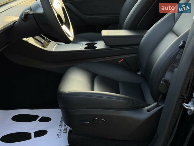 Чорний Тесла Model Y, об'ємом двигуна 0 л та пробігом 39 тис. км за 28500 $, фото 13 на Automoto.ua