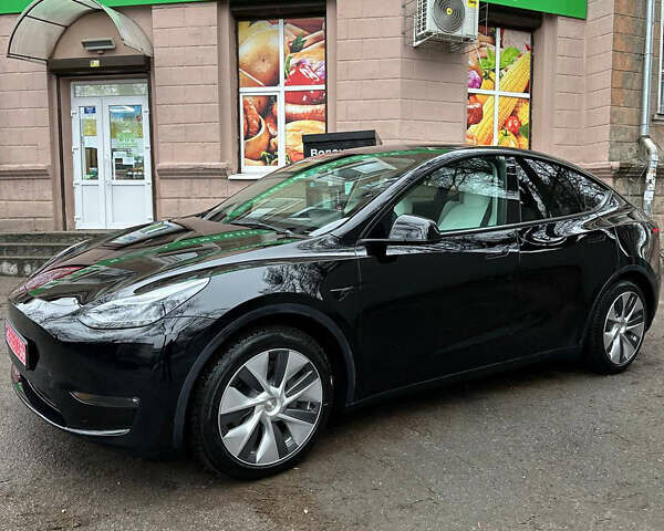 Черный Тесла Model Y, объемом двигателя 0 л и пробегом 98 тыс. км за 27000 $, фото 1 на Automoto.ua