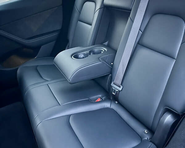 Черный Тесла Model Y, объемом двигателя 0 л и пробегом 59 тыс. км за 25950 $, фото 17 на Automoto.ua