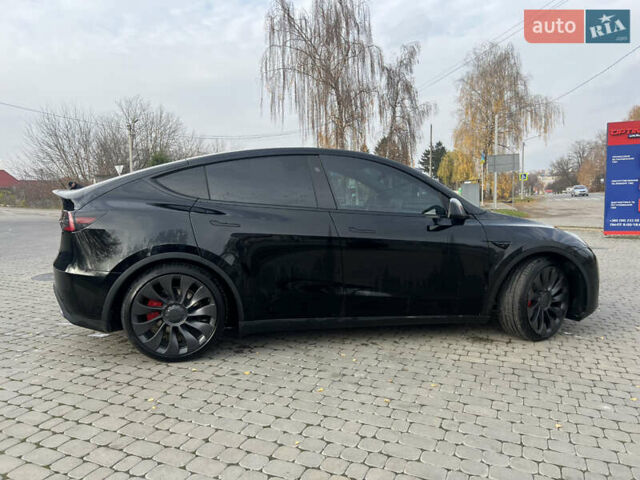 Черный Тесла Model Y, объемом двигателя 0 л и пробегом 25 тыс. км за 31500 $, фото 31 на Automoto.ua