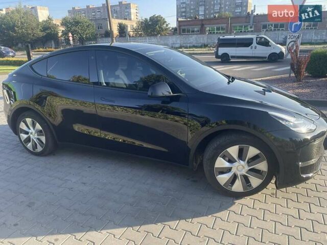 Черный Тесла Model Y, объемом двигателя 0 л и пробегом 46 тыс. км за 33000 $, фото 3 на Automoto.ua