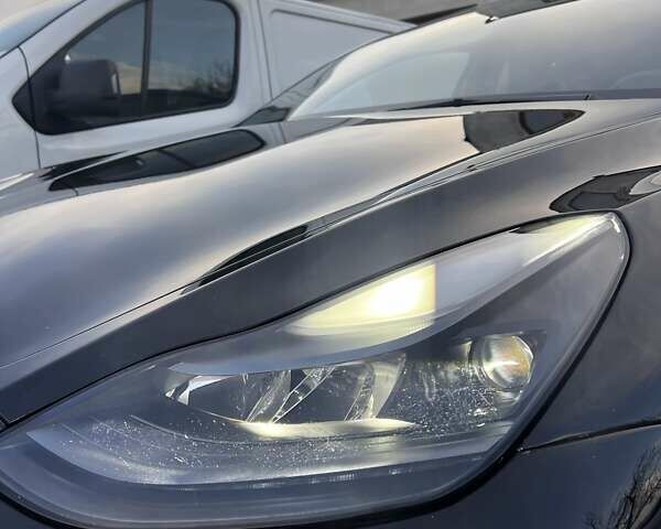 Черный Тесла Model Y, объемом двигателя 0 л и пробегом 64 тыс. км за 29100 $, фото 17 на Automoto.ua