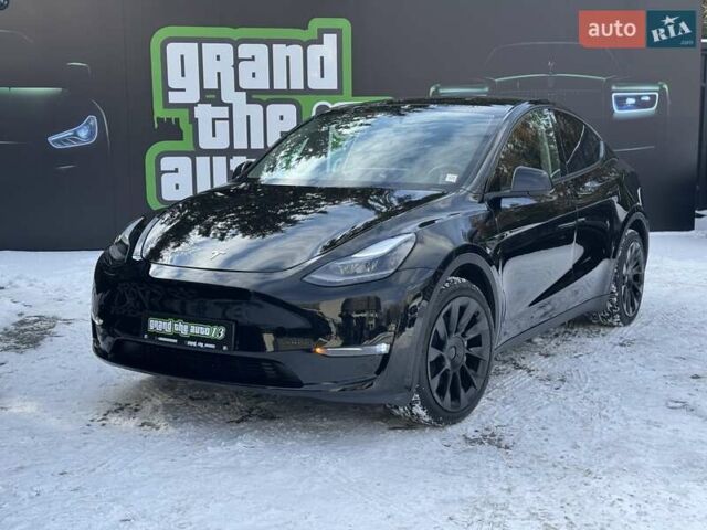 Черный Тесла Model Y, объемом двигателя 0 л и пробегом 1 тыс. км за 34900 $, фото 1 на Automoto.ua