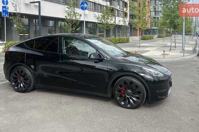 Черный Тесла Model Y, объемом двигателя 0 л и пробегом 44 тыс. км за 37200 $, фото 5 на Automoto.ua