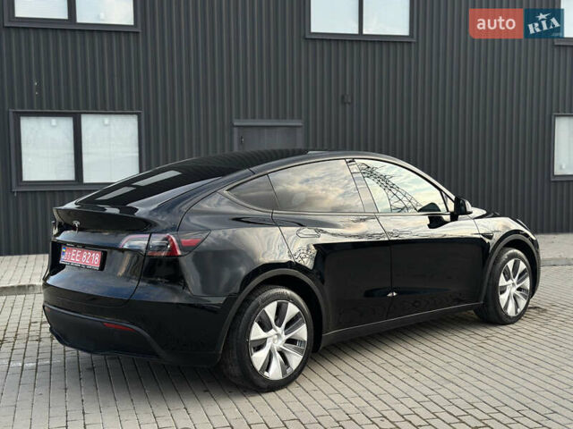 Черный Тесла Model Y, объемом двигателя 0 л и пробегом 39 тыс. км за 25000 $, фото 1 на Automoto.ua