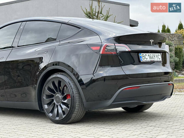 Чорний Тесла Model Y, об'ємом двигуна 0 л та пробігом 38 тис. км за 30799 $, фото 45 на Automoto.ua