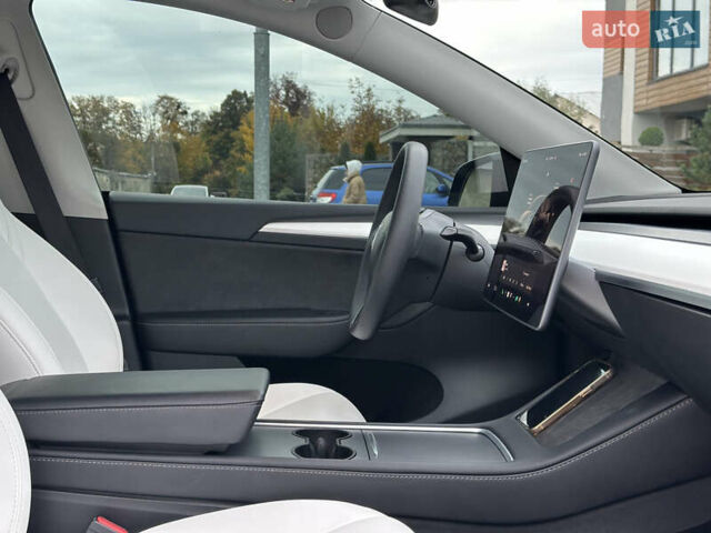 Чорний Тесла Model Y, об'ємом двигуна 0 л та пробігом 38 тис. км за 30799 $, фото 99 на Automoto.ua