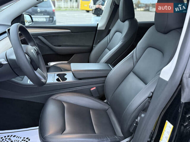 Черный Тесла Model Y, объемом двигателя 0 л и пробегом 67 тыс. км за 33490 $, фото 26 на Automoto.ua