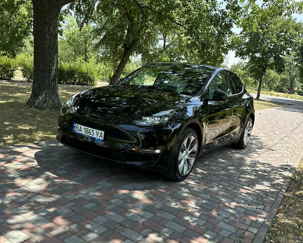 Черный Тесла Model Y, объемом двигателя 0 л и пробегом 30 тыс. км за 27900 $, фото 2 на Automoto.ua
