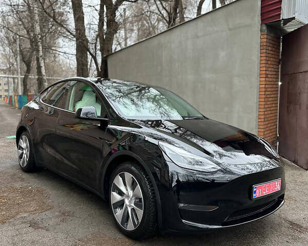 Черный Тесла Model Y, объемом двигателя 0 л и пробегом 98 тыс. км за 27000 $, фото 10 на Automoto.ua
