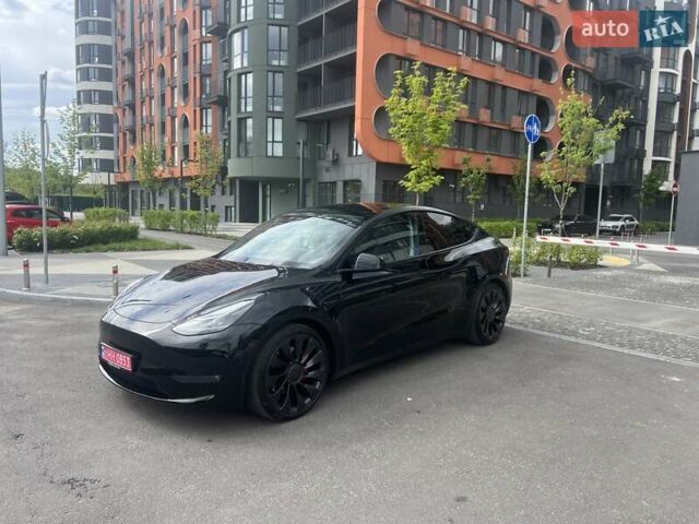 Черный Тесла Model Y, объемом двигателя 0 л и пробегом 44 тыс. км за 37200 $, фото 2 на Automoto.ua