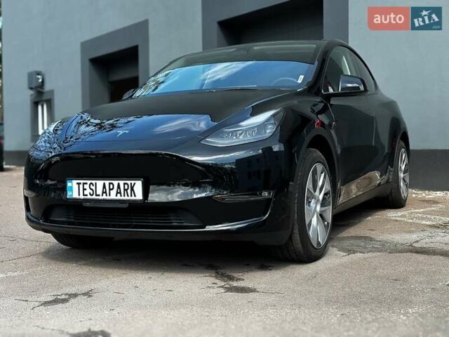 Чорний Тесла Model Y, об'ємом двигуна 0 л та пробігом 105 тис. км за 31999 $, фото 2 на Automoto.ua