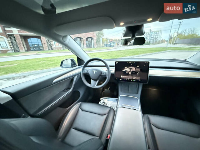 Черный Тесла Model Y, объемом двигателя 0 л и пробегом 67 тыс. км за 33490 $, фото 22 на Automoto.ua
