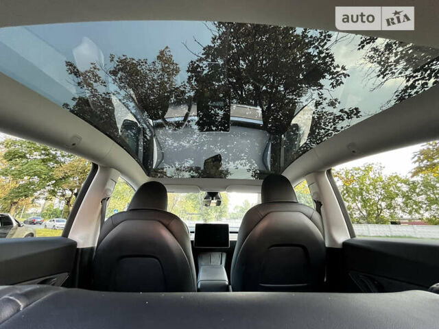 Черный Тесла Model Y, объемом двигателя 0 л и пробегом 32 тыс. км за 33900 $, фото 4 на Automoto.ua