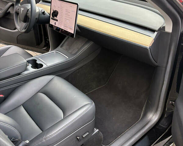 Черный Тесла Model Y, объемом двигателя 0 л и пробегом 59 тыс. км за 18900 $, фото 19 на Automoto.ua