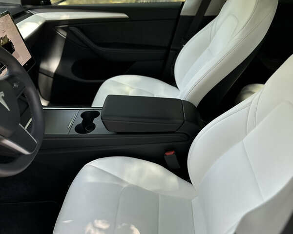 Черный Тесла Model Y, объемом двигателя 0 л и пробегом 30 тыс. км за 27900 $, фото 23 на Automoto.ua