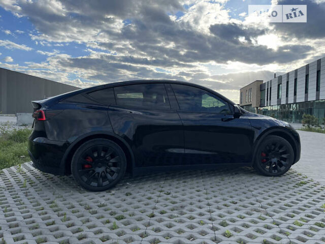 Черный Тесла Model Y, объемом двигателя 0 л и пробегом 5 тыс. км за 43000 $, фото 4 на Automoto.ua