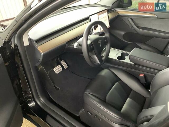 Черный Тесла Model Y, объемом двигателя 0 л и пробегом 12 тыс. км за 35000 $, фото 8 на Automoto.ua