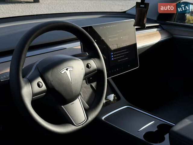 Чорний Тесла Model Y, об'ємом двигуна 0 л та пробігом 39 тис. км за 28500 $, фото 11 на Automoto.ua