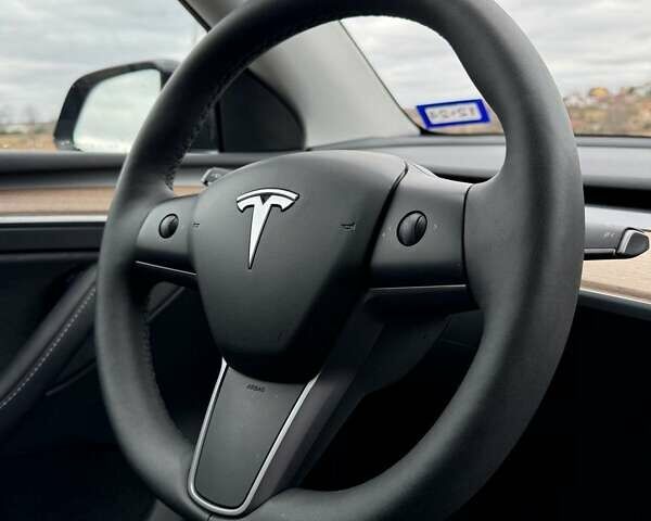 Черный Тесла Model Y, объемом двигателя 0 л и пробегом 10 тыс. км за 29800 $, фото 26 на Automoto.ua