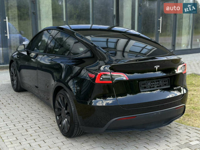 Черный Тесла Model Y, объемом двигателя 0 л и пробегом 13 тыс. км за 28999 $, фото 8 на Automoto.ua