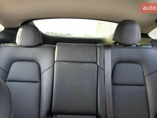 Черный Тесла Model Y, объемом двигателя 0 л и пробегом 1 тыс. км за 20597 $, фото 5 на Automoto.ua