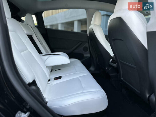 Тесла Model Y 2023 в Ровно на Automoto.ua Черный Тесла Model Y, объемом двигателя 0 л и пробегом 13 тыс. км за 28900 $, фото 25 на Automoto.ua