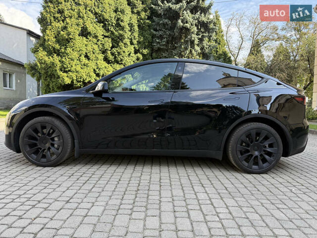 Черный Тесла Model Y, объемом двигателя 0 л и пробегом 58 тыс. км за 27500 $, фото 4 на Automoto.ua