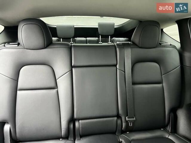 Чорний Тесла Model Y, об'ємом двигуна 0 л та пробігом 43 тис. км за 29700 $, фото 10 на Automoto.ua