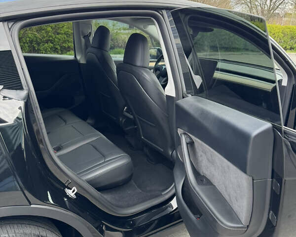 Чорний Тесла Model Y, об'ємом двигуна 0 л та пробігом 23 тис. км за 30400 $, фото 9 на Automoto.ua