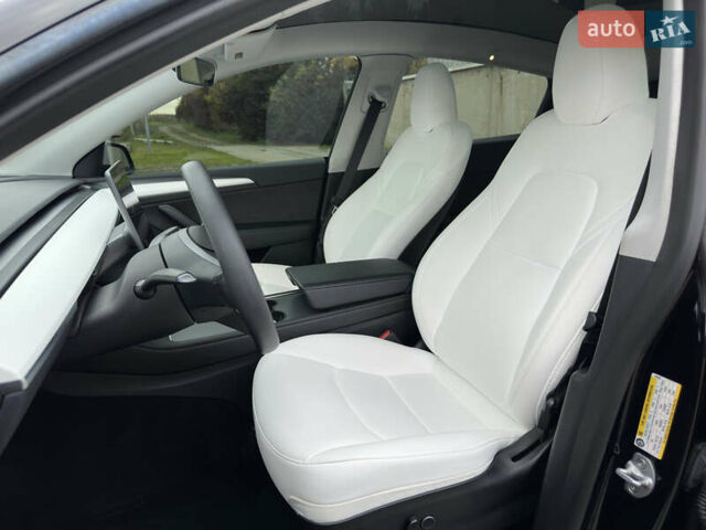 Чорний Тесла Model Y, об'ємом двигуна 0 л та пробігом 38 тис. км за 30799 $, фото 53 на Automoto.ua