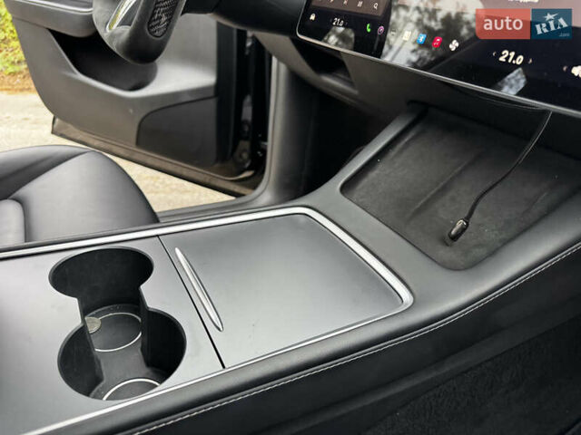 Чорний Тесла Model Y, об'ємом двигуна 0 л та пробігом 56 тис. км за 28700 $, фото 28 на Automoto.ua