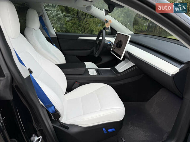 Черный Тесла Model Y, объемом двигателя 0 л и пробегом 32 тыс. км за 33700 $, фото 23 на Automoto.ua