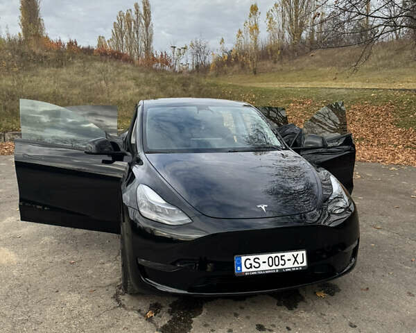 Черный Тесла Model Y, объемом двигателя 0 л и пробегом 16 тыс. км за 27000 $, фото 1 на Automoto.ua