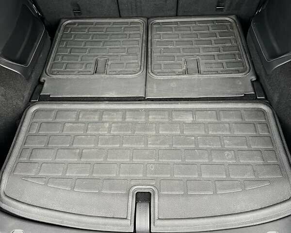 Чорний Тесла Model Y, об'ємом двигуна 0 л та пробігом 43 тис. км за 29700 $, фото 7 на Automoto.ua