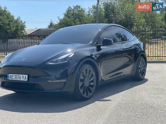 Черный Тесла Model Y, объемом двигателя 0 л и пробегом 9 тыс. км за 38000 $, фото 3 на Automoto.ua