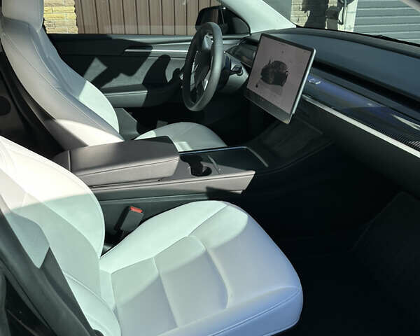 Чорний Тесла Model Y, об'ємом двигуна 0 л та пробігом 35 тис. км за 30500 $, фото 12 на Automoto.ua