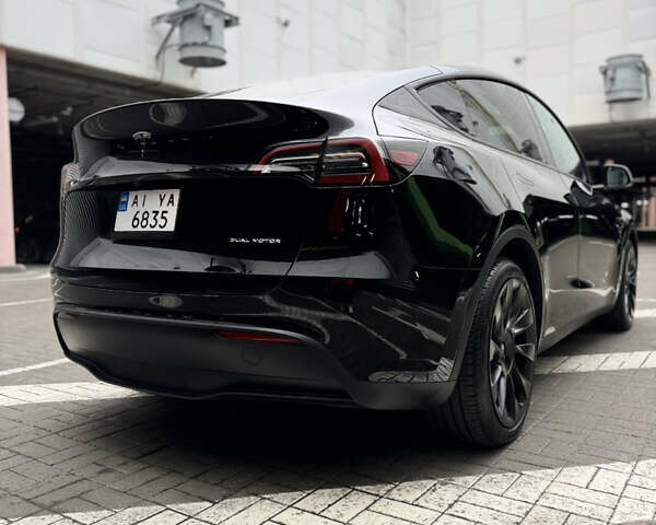 Черный Тесла Model Y, объемом двигателя 0 л и пробегом 28 тыс. км за 29000 $, фото 2 на Automoto.ua