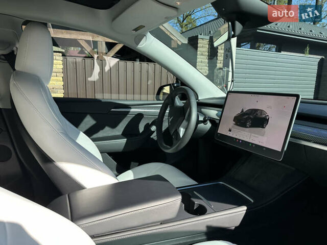 Чорний Тесла Model Y, об'ємом двигуна 0 л та пробігом 35 тис. км за 30500 $, фото 14 на Automoto.ua