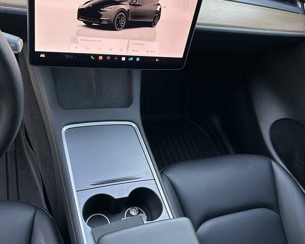 Черный Тесла Model Y, объемом двигателя 0 л и пробегом 14 тыс. км за 30500 $, фото 18 на Automoto.ua