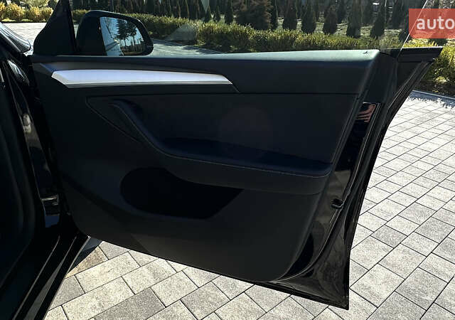 Чорний Тесла Model Y, об'ємом двигуна 0 л та пробігом 23 тис. км за 37300 $, фото 27 на Automoto.ua