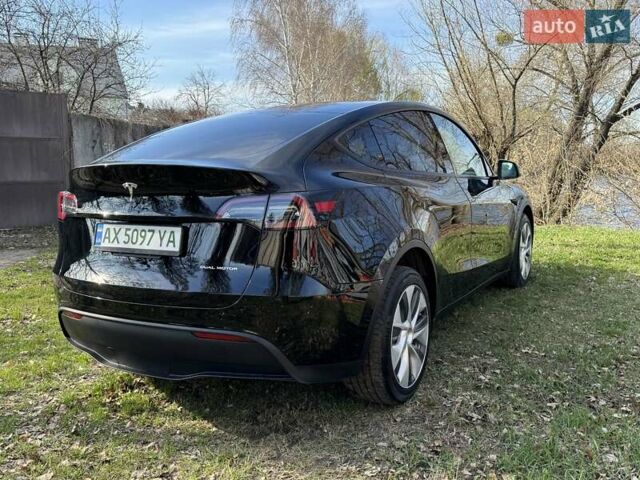 Черный Тесла Model Y, объемом двигателя 0 л и пробегом 30 тыс. км за 29000 $, фото 2 на Automoto.ua