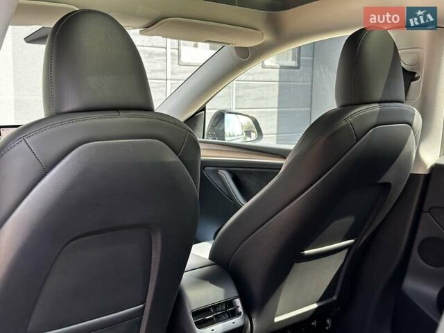 Чорний Тесла Model Y, об'ємом двигуна 0 л та пробігом 105 тис. км за 31999 $, фото 15 на Automoto.ua