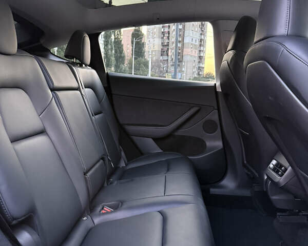 Черный Тесла Model Y, объемом двигателя 0 л и пробегом 34 тыс. км за 35000 $, фото 32 на Automoto.ua