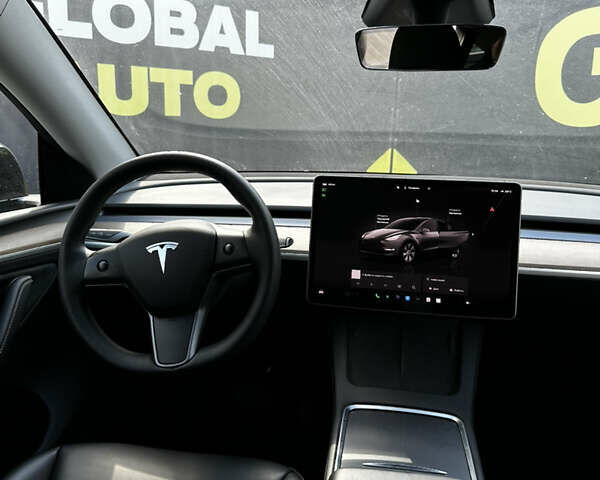 Черный Тесла Model Y, объемом двигателя 0 л и пробегом 26 тыс. км за 29600 $, фото 9 на Automoto.ua