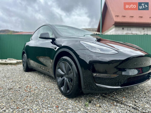 Черный Тесла Model Y, объемом двигателя 0 л и пробегом 1 тыс. км за 43000 $, фото 3 на Automoto.ua
