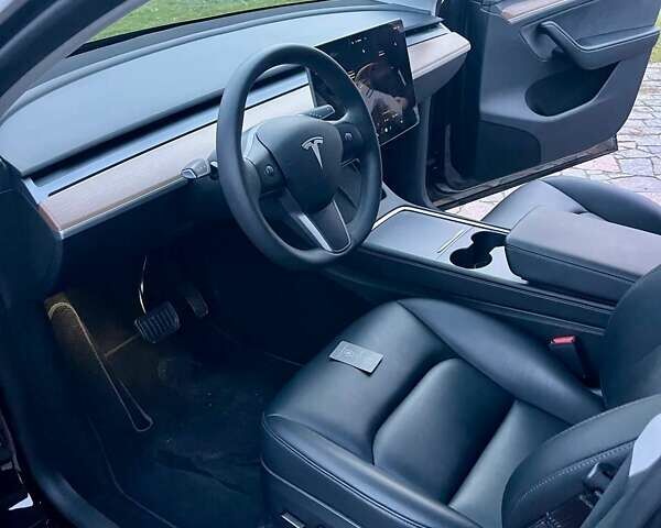 Чорний Тесла Model Y, об'ємом двигуна 0 л та пробігом 60 тис. км за 25950 $, фото 26 на Automoto.ua